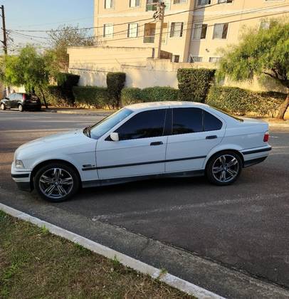 BMW 325i 2.5 SEDAN 24V GASOLINA 4P AUTOMÁTICO